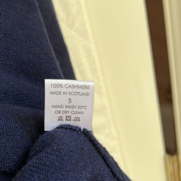 Queen Cashmere Women Cardigan Sweater, Dark Blue, Size M - Picture 5 of 9